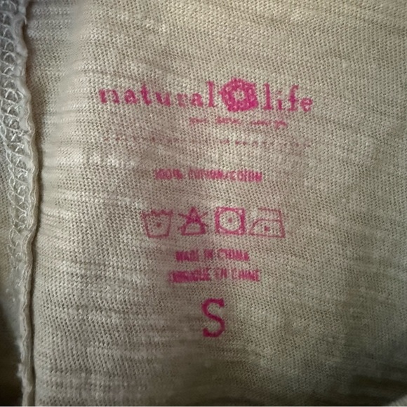 NATURAL LIFE Peace Sign Floral Tee - Gray and Multicolor - Picture 3 of 3